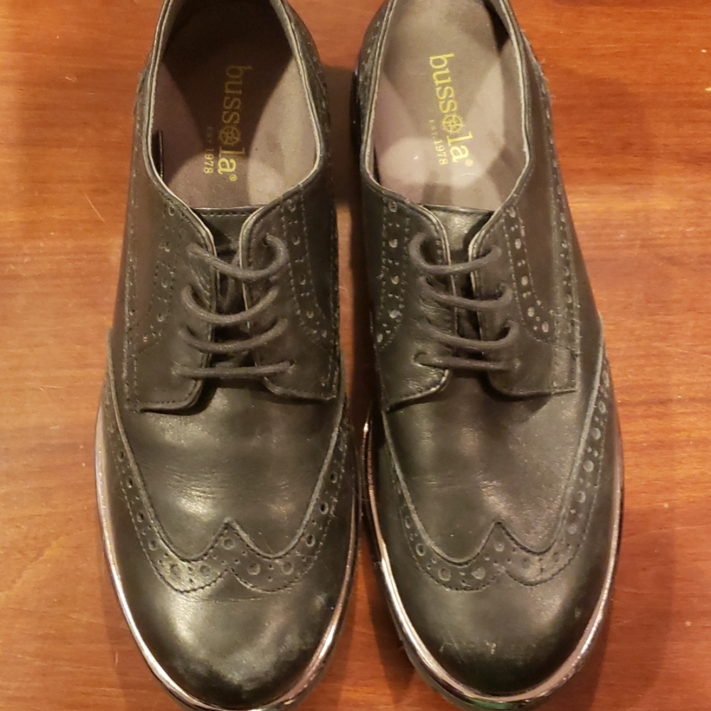 Bussola Black Oxfords